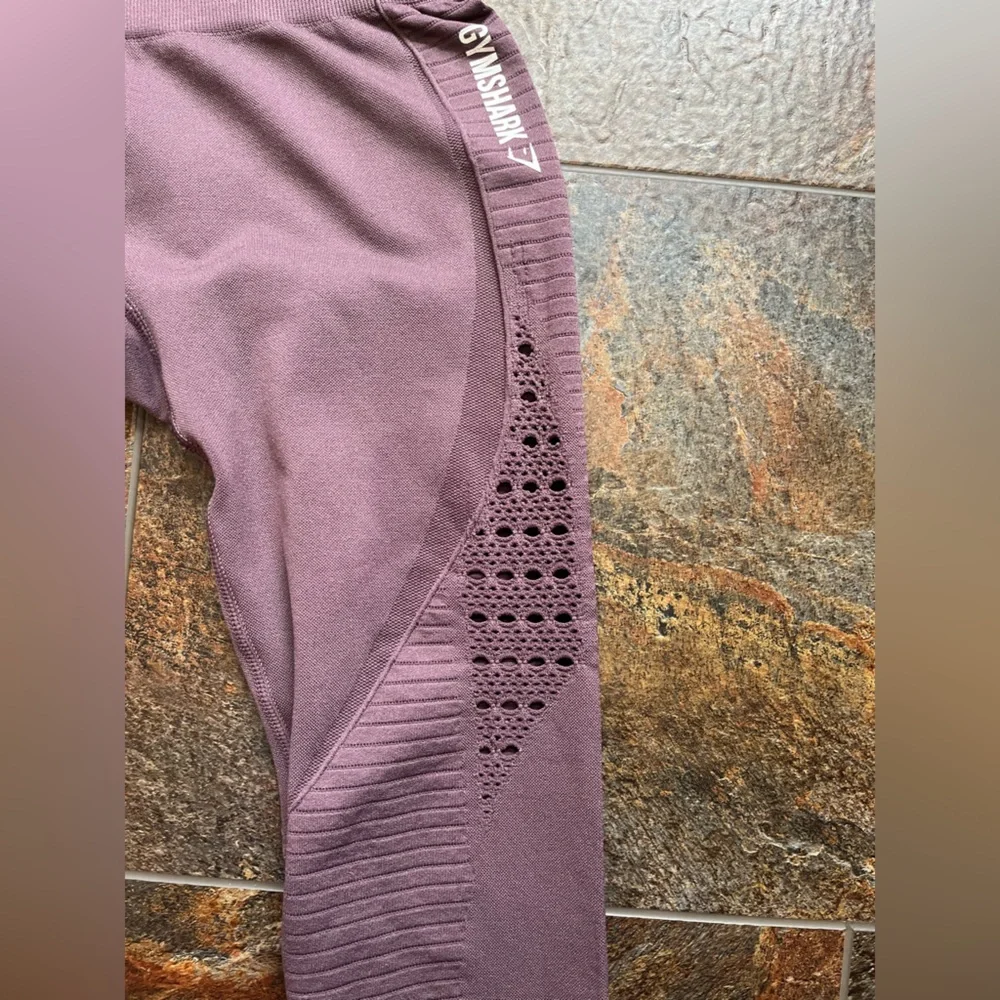 Women’s Gymshark purple seamless energy hi rise ribbed leggings. Size XS/Small - Picture 6 of 14